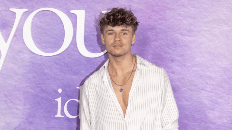 Vik White Dancer Net Worth 2024 – Age, Bio, Wife, Height, & Career!